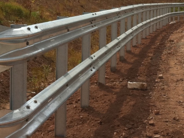 ARMCO-BARRIER