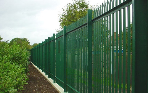 steel_palisade_fencing_concrete_sill